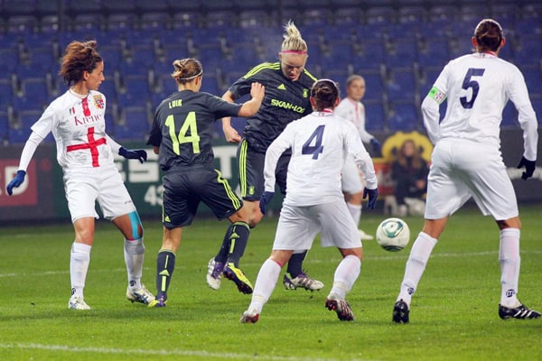 TV2 Sport sender live fra Brøndby-Lyon