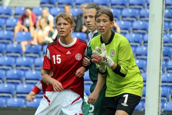 U17 DK Wales Rikke Dybdahl