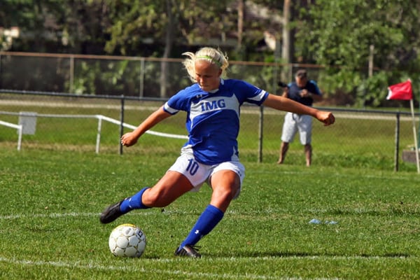 Olivia fra Aarhus lever fodbolddrømmen ud i USA