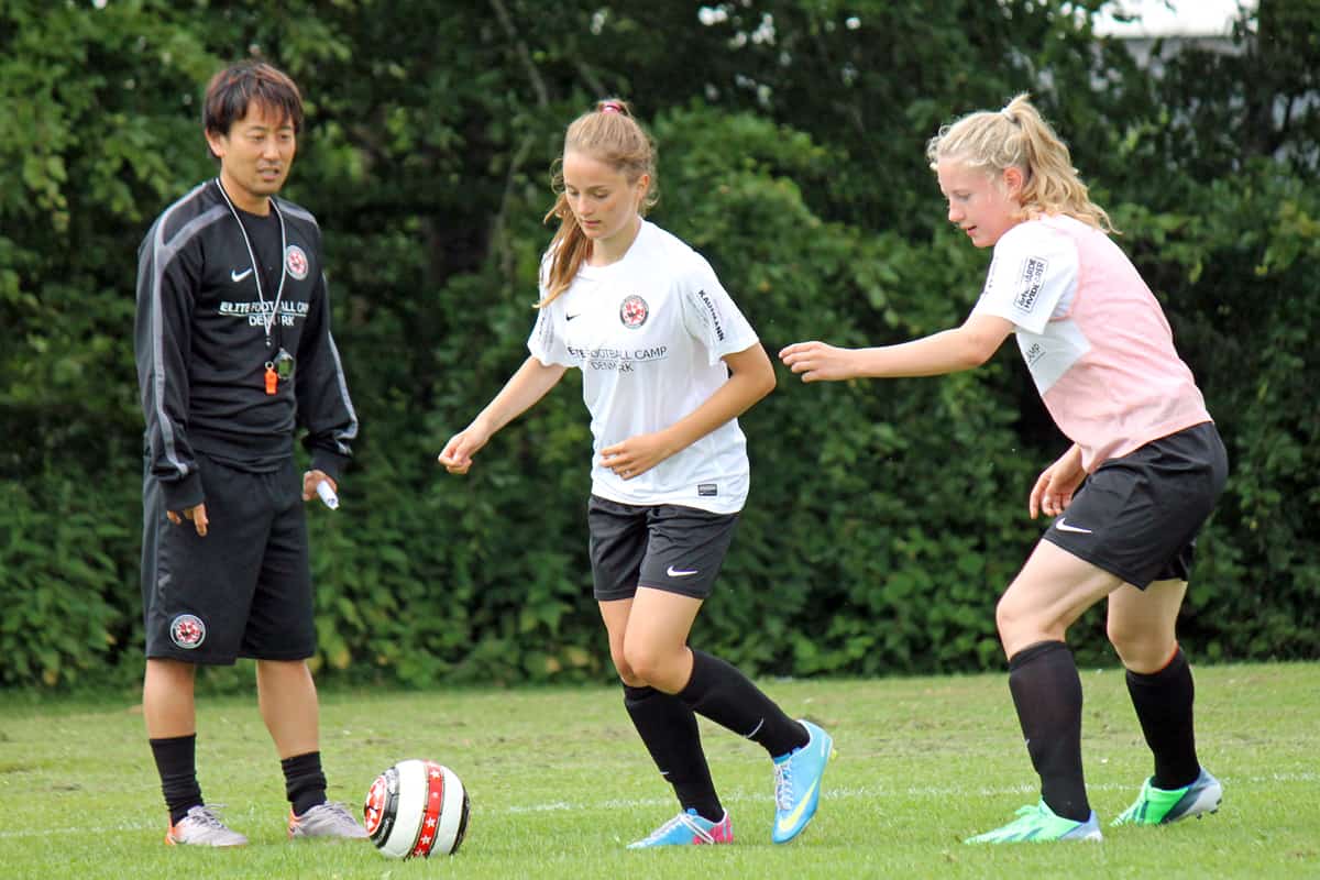 10 ting kun fodboldpiger forstår