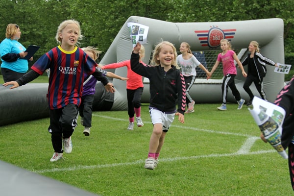 100.000 piger har fløjet med Pigeraketten