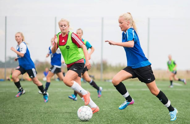 Flere efterskoler i samarbejde med DBU