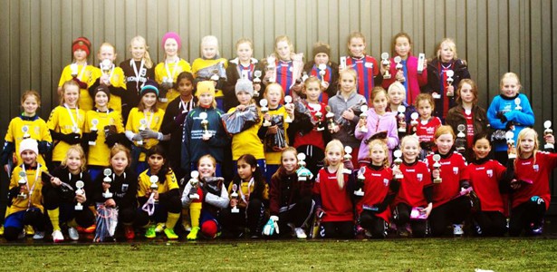 U10 piger i højt humør i Hinnerup