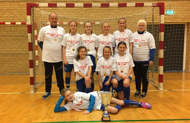 U13-piger fra Aalborg KFUM blev jyske mestre i futsal