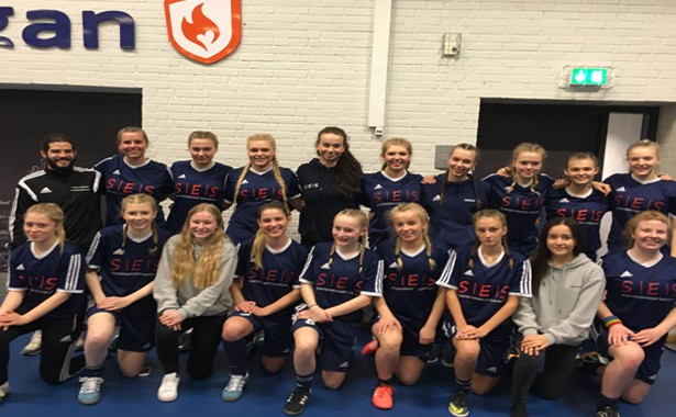 Sportsefterskolen Sjælsølunds piger drømmer om mesterskabet