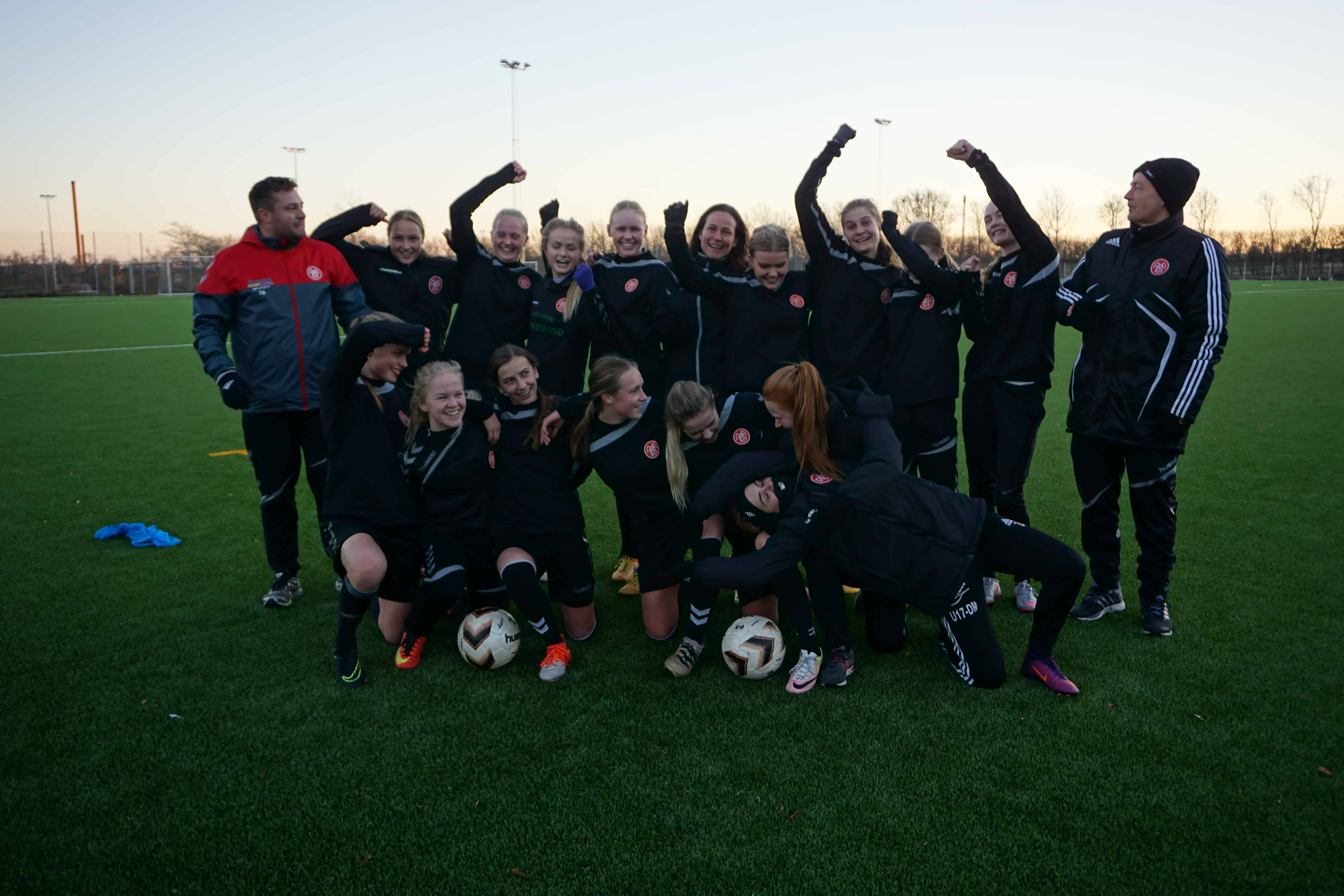 AaB’s U18 DM pigernes udvikling efteråret 2016