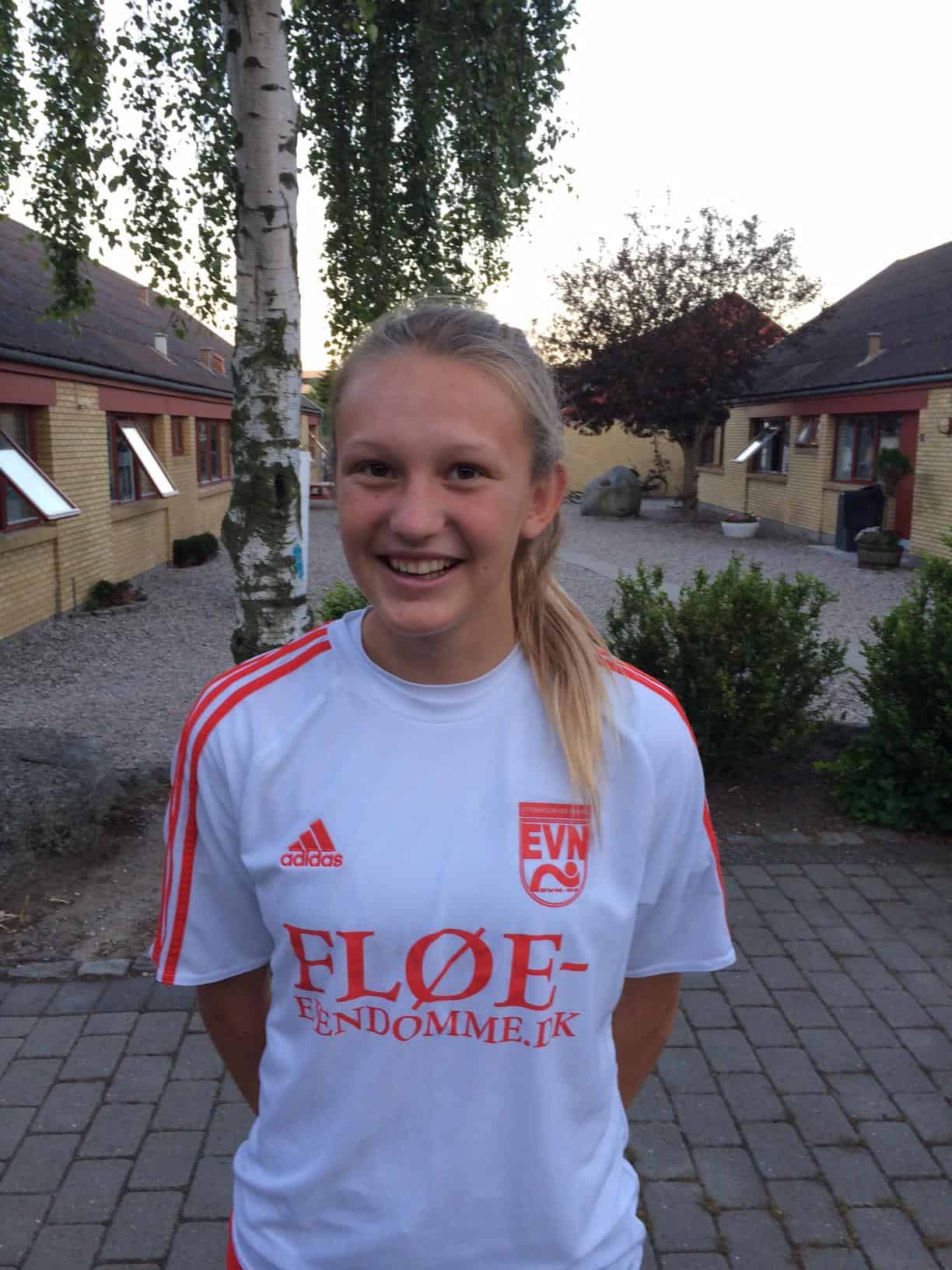 I Nyborg spiller man fodbold, i Florida er det soccer. Læs her om Cecilies amerikanske drøm.