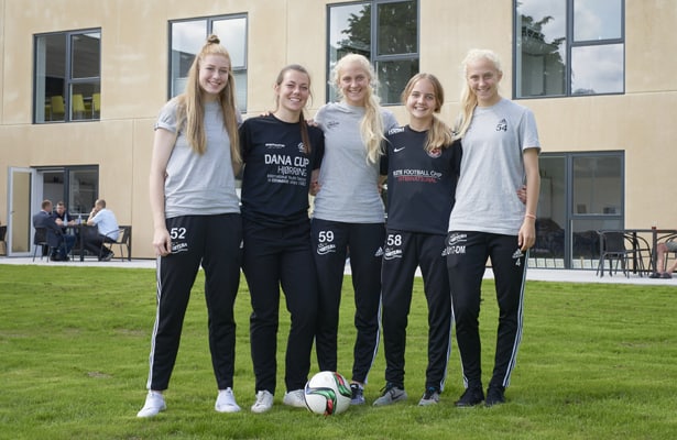 Danmarks første fodboldakademi for piger