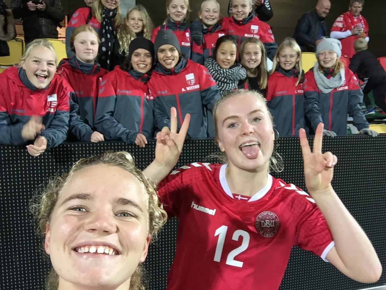U19-landskamp Mahilde Lundorf og Signe Andersen VSK Aarhus