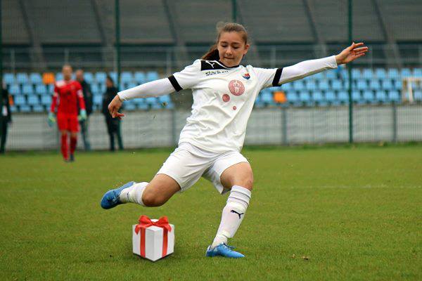 Fem gaveidéer til fodboldpigen