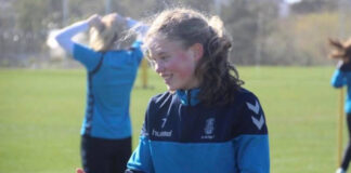 Korsbåndskadet og ude i næsten et år: Nu er Laura Hermann tilbage på banen