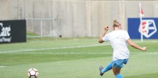 FODBOLD FOR PIGER undersøger, hvordan man scorer på straffespark