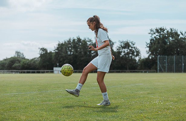 Johanna_Fodboldforpiger_615x400