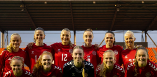 To mål i slutminutterne sikrede Kvindelandsholdet sejren mod Uruguay