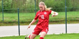 U19-landsholdet kæmpede men rødt kort og straffe kostede mod spanske verdensmestre