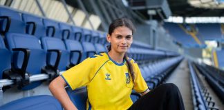 15-årige Mila Bischoff skriver 2-årig kontrakt med Brøndby IF