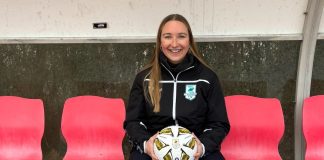 Amanda er Danmarks yngste UEFA-træner: Nu står hun i spidsen for Rudersdals piger