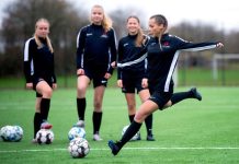 80 nye pigefodboldspillere starter på Oure Efterskole: Oure opruster på pigesiden