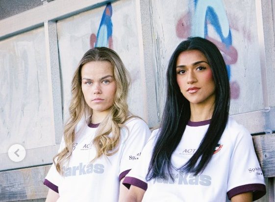 Laiba og Sophie er nye spillere i B 93